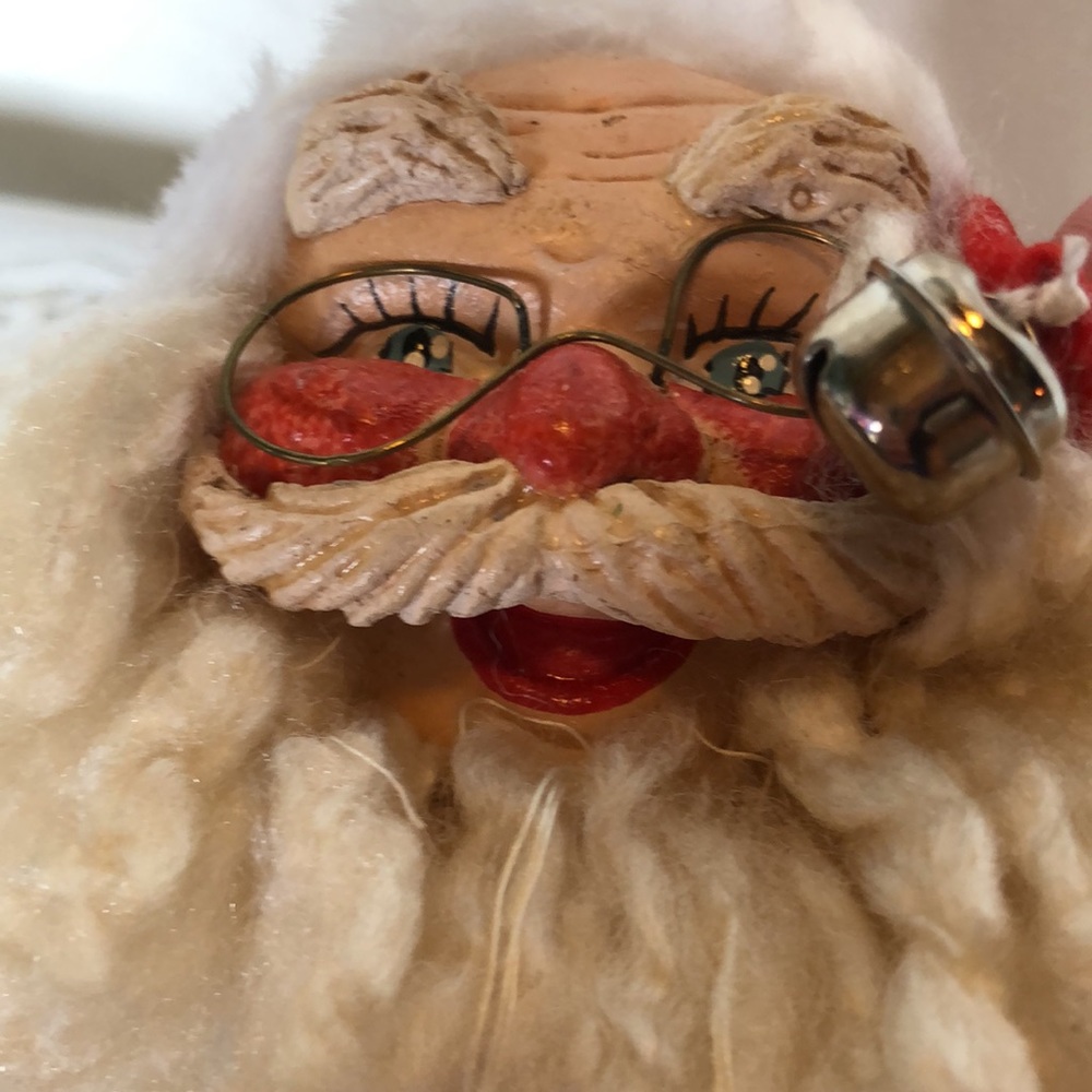 VTG Santa head ornament. Bright red cheeks, bushy eyebrows, fuzzy beard - Picture 5 of 10
